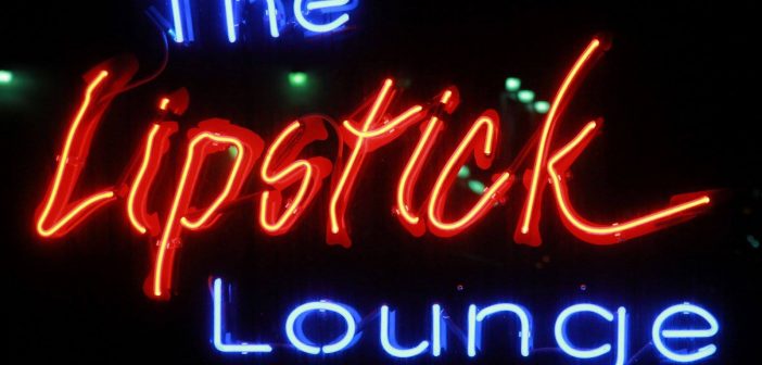 Lipstick Lounge Sign